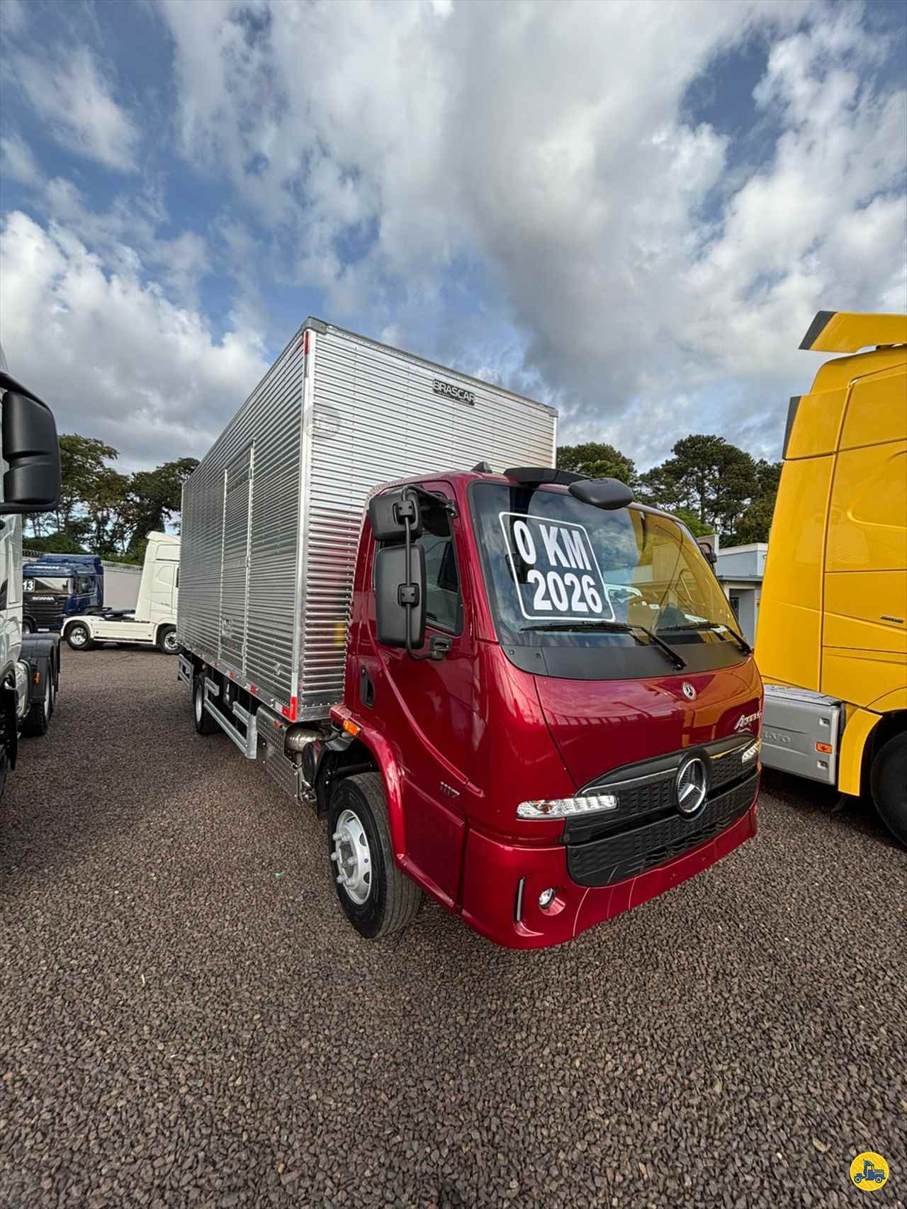 CAMINHAO MERCEDES-BENZ MB 1117 Baú Furgão 3/4 4x2 Gil Caminhões ARARAQUARA SÃO PAULO SP
